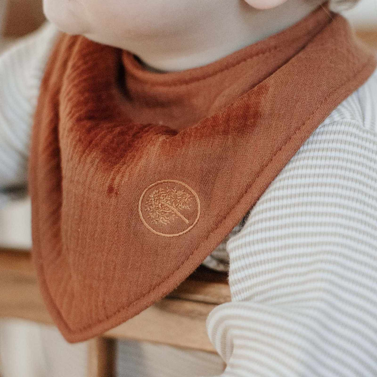 Lot de 4 bavoirs bandana en mousseline Pebble